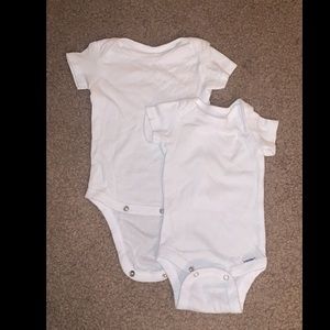 0-3 mo - White short sleeve onesies